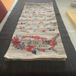 Table runner